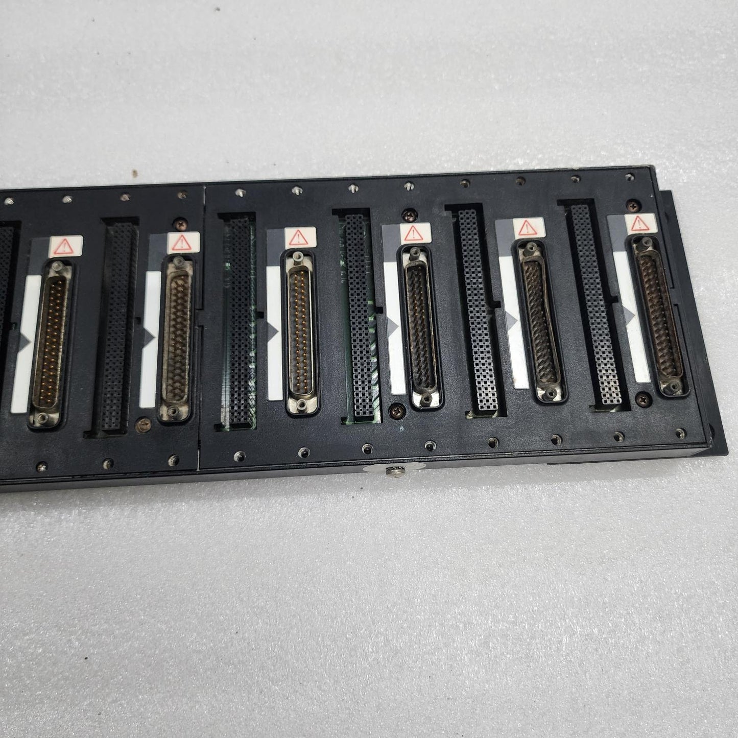 NATIONAL INSRUMENTS CFP-BP-8 8-SLOT BACKPLANE 188530H-01