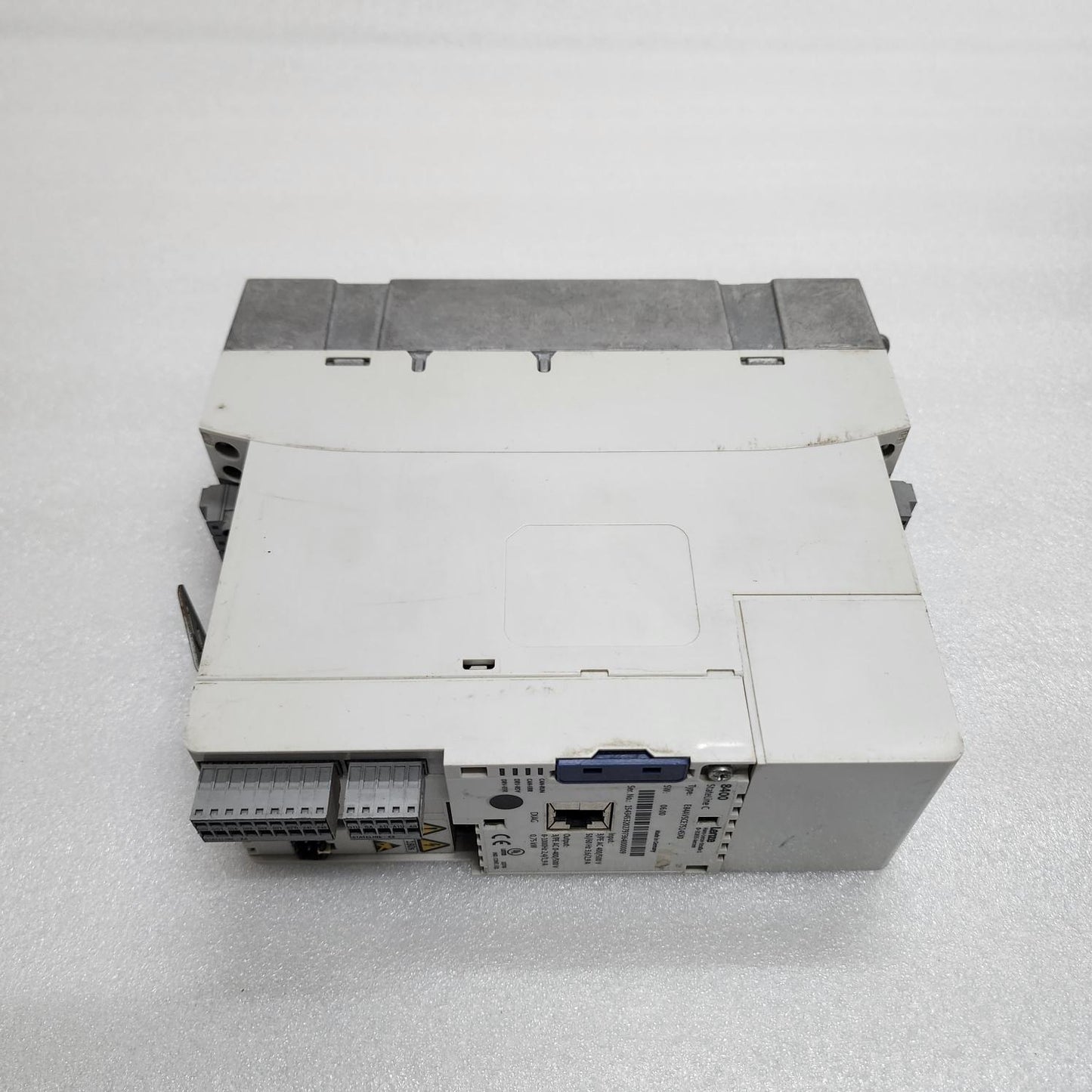 LENZE E84AVSCE7514SXO 0.75 KW 2.4A 8400 FREQUENCY INVERTER