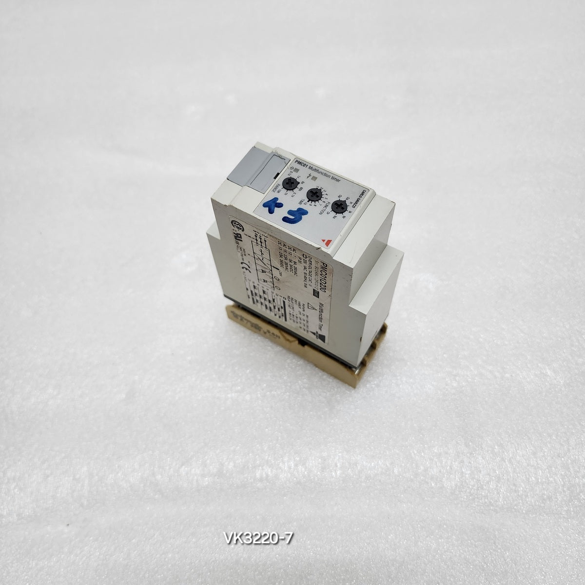 CARLO GAVAZZI PMC01D230 MULTIFUNCTION TIMER 230V