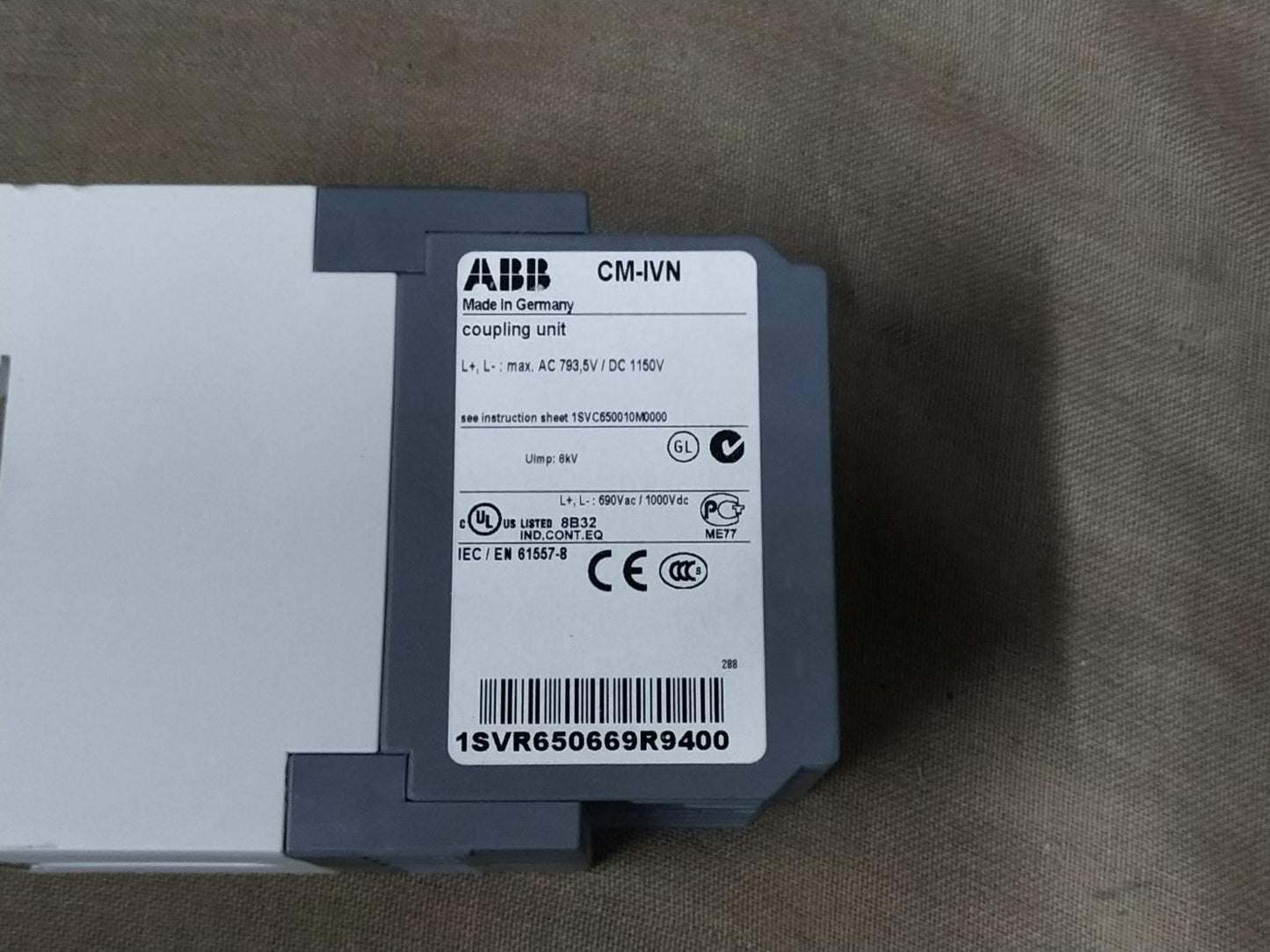 ABB CM-IVN Coupling Unit 1SVR650669R9400 NIB