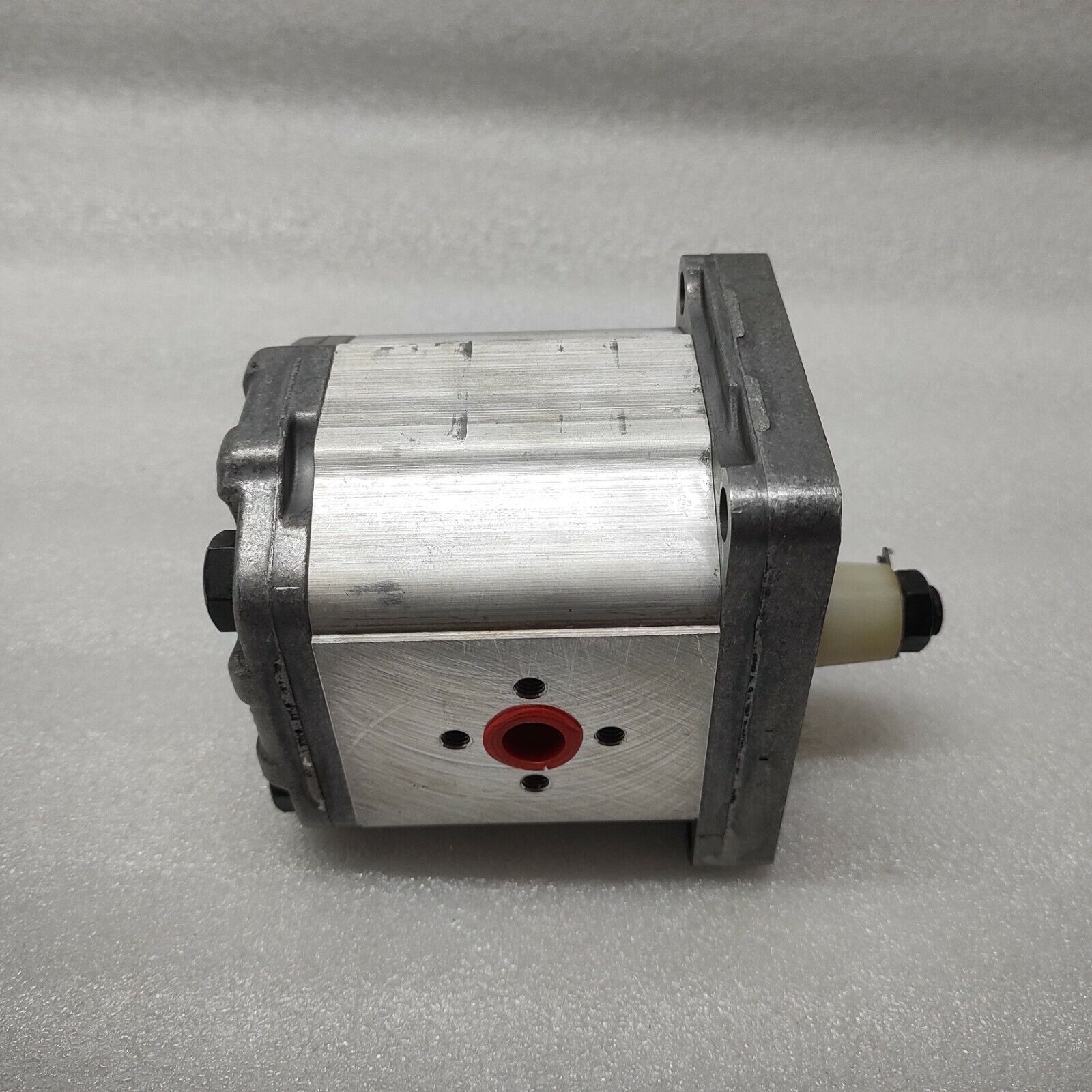 SNP2NN/017RN01BAP1C7C3NNNN/NNNNN GEAR PUMP 111.20.222.00