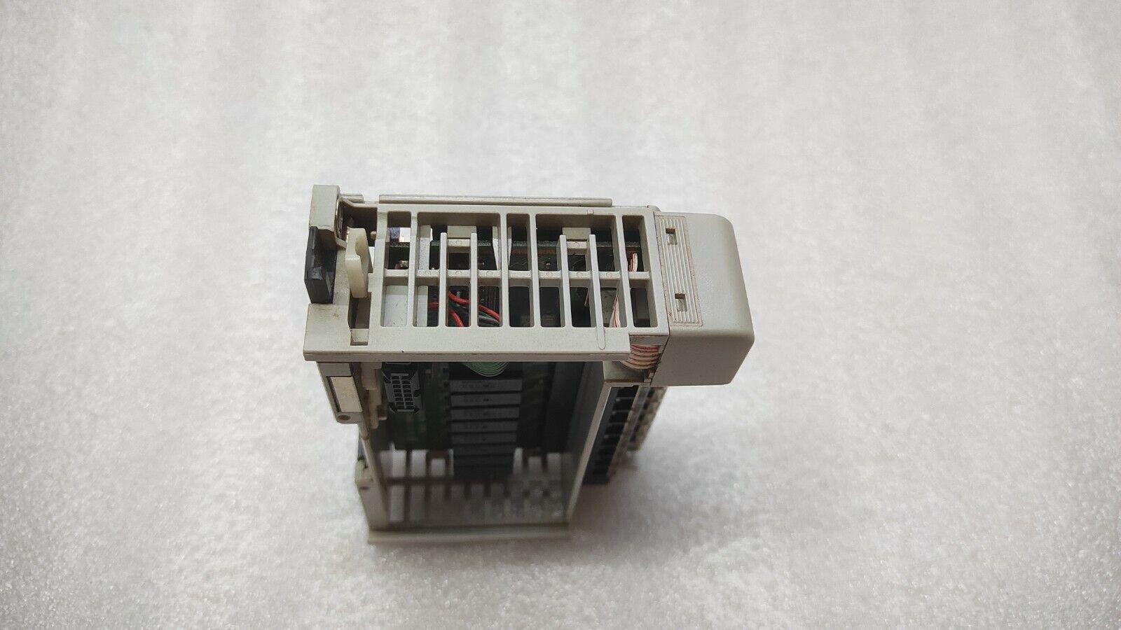 ALLEN BRADLEY CAT 1769-OW8I COMPACT I/O MODULE 