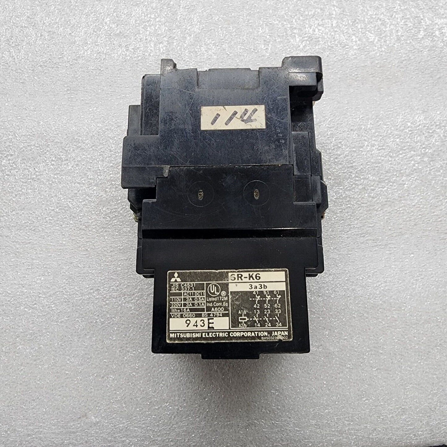 MITSUBISHI SR-K6 3-POLE MAGNETIC CONTACTOR 3A COIL VOLTAGE 380-440V