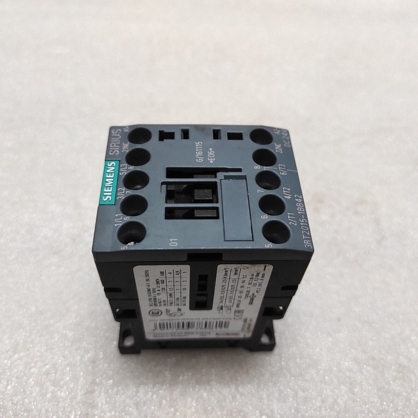 SIEMENS 3RT2015-1BB42 3-POLE POWER CONTACTOR DC24V LOT OF 2 UNIT