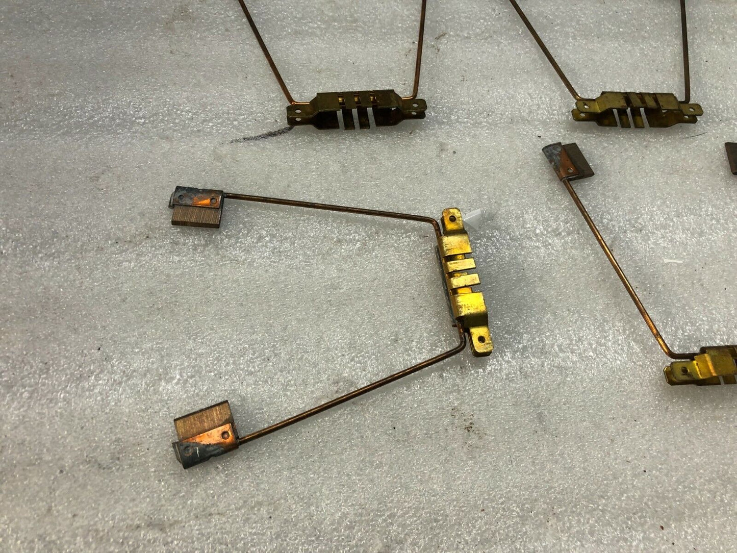 MACGREGOR 875 17003-001 SIGNAL BRUSH LOT OF 4 UNIT