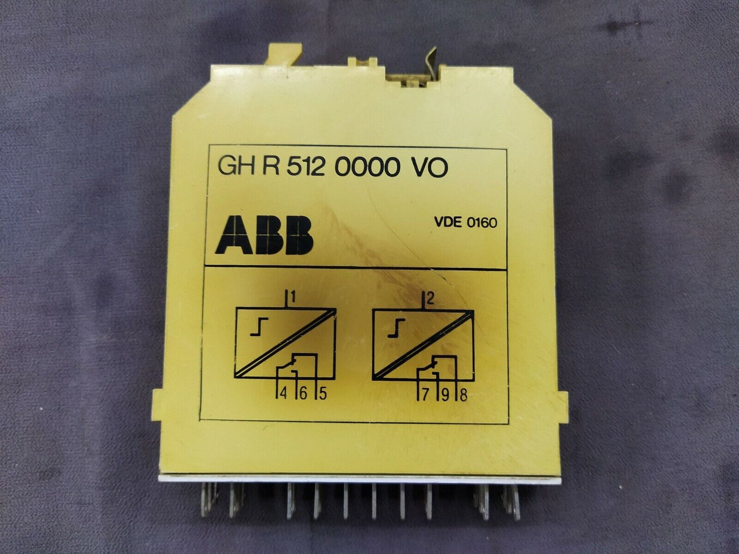 ABB GH R 512 0000 VO Relay Output Unit R51 VDE 0160 GHR5120000VO