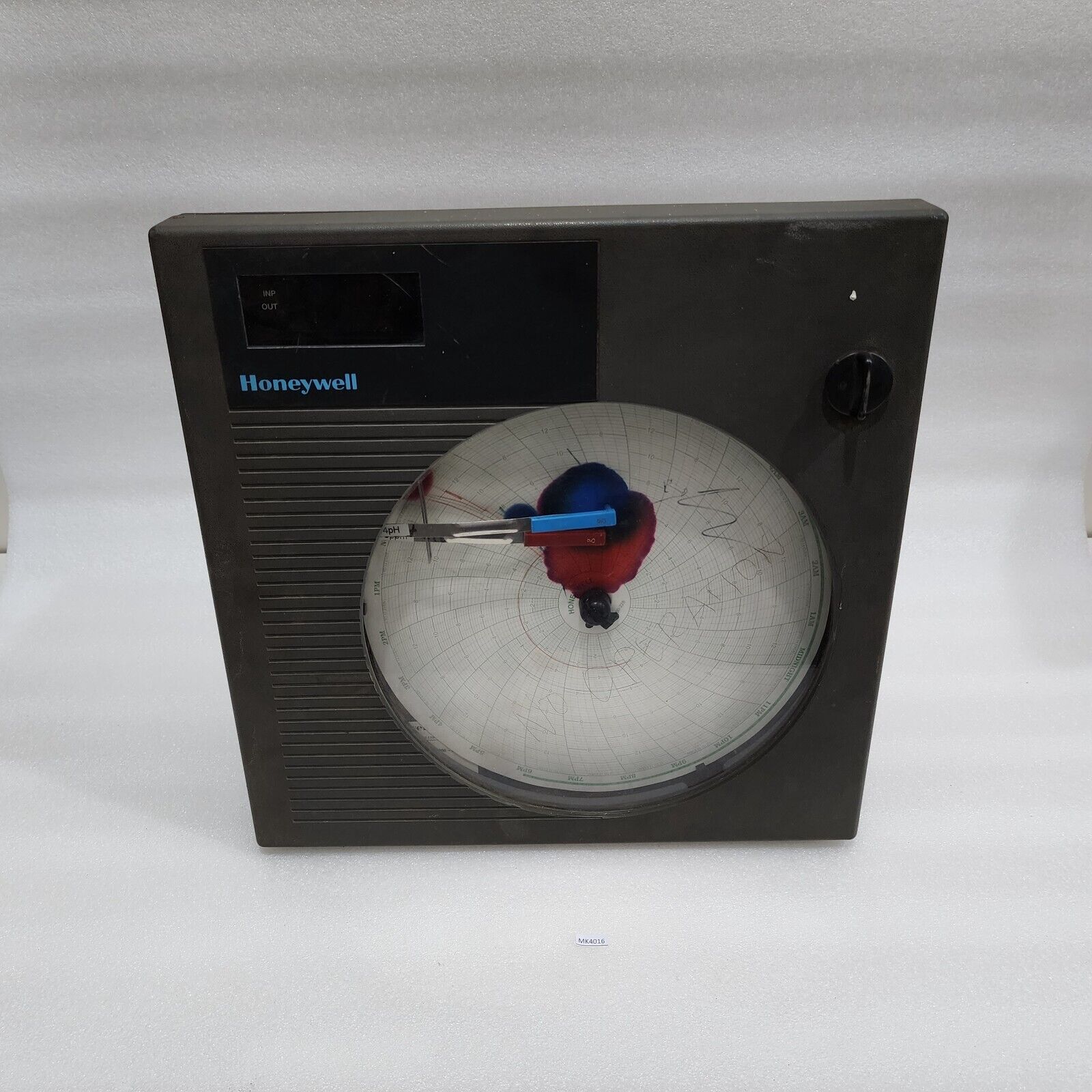 HONEYWELL DR4300 CIRCULAR CHART RECORDER DR4312-0000-G0100 100-240VAC