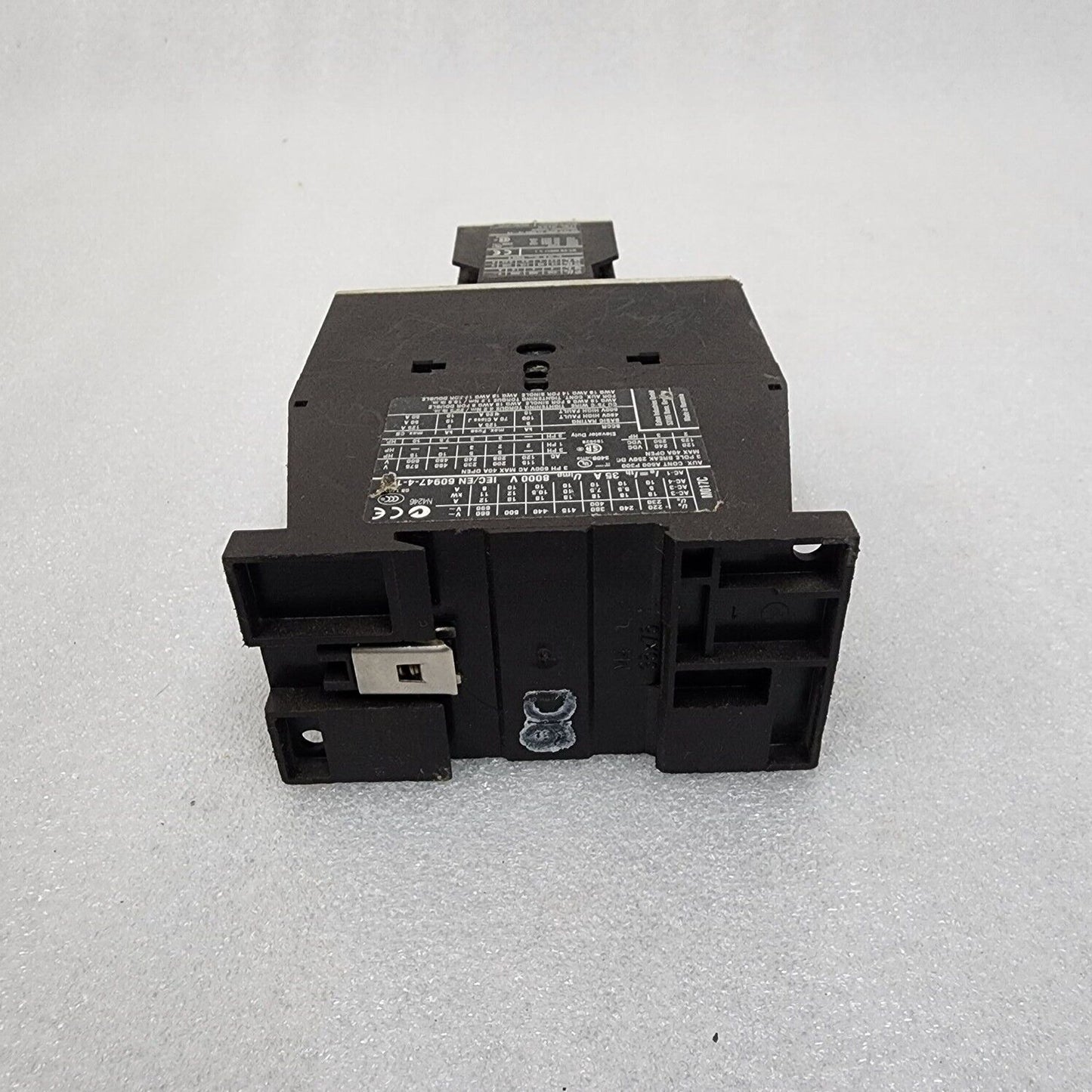 EATON DIL M17-10 3-POLE CONTACTOR XTCE018C10 24-27VDC XTCEXFAC22