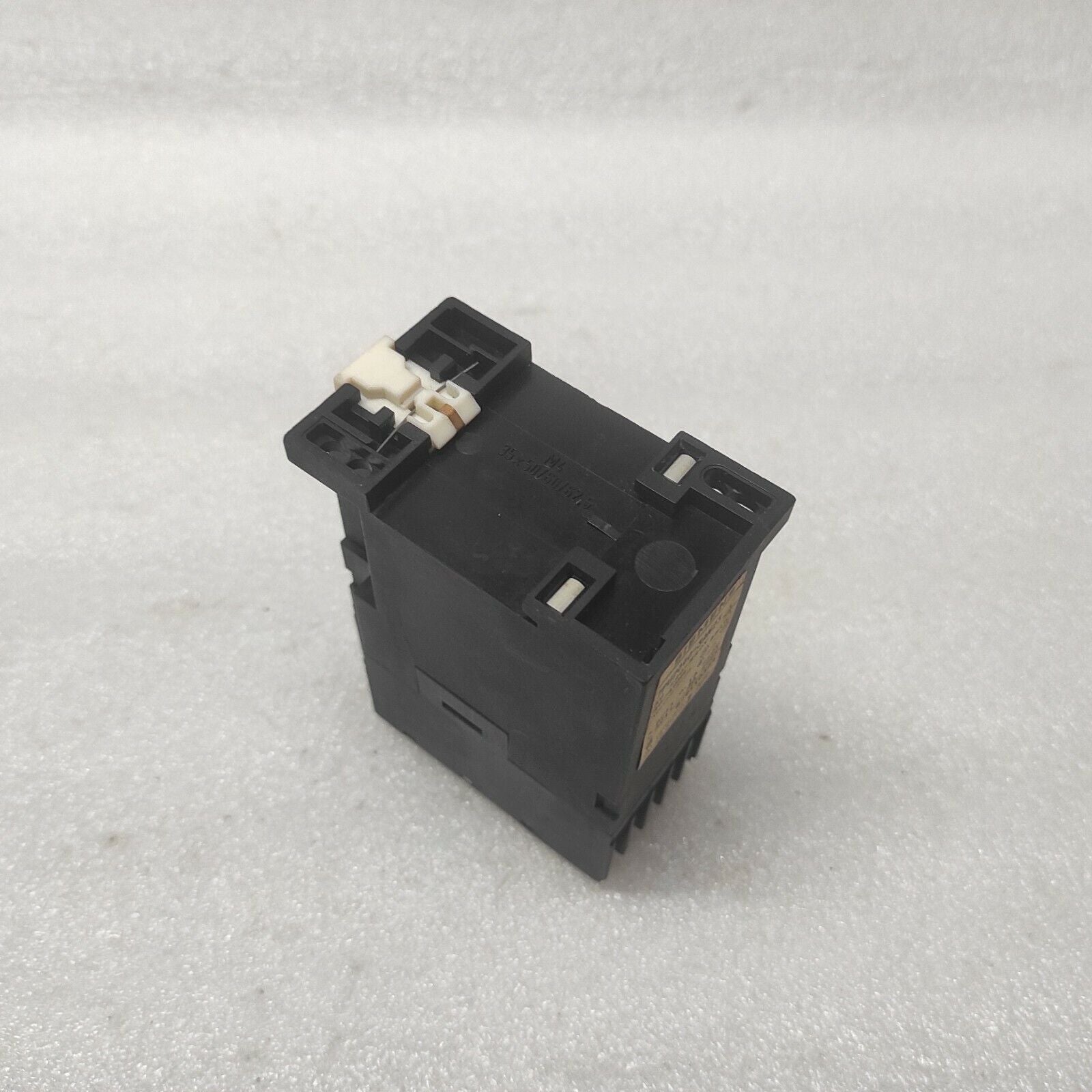 SIEMENS 7PU2040-3AN23 TIME DELAY RELAY 220-240V 0-6MIN