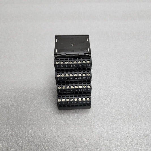 FISHER-ROSEMOUNT KJ4001X1-CJ1 32-CHANNEL TERMINAL BLOCK 12P1902X032