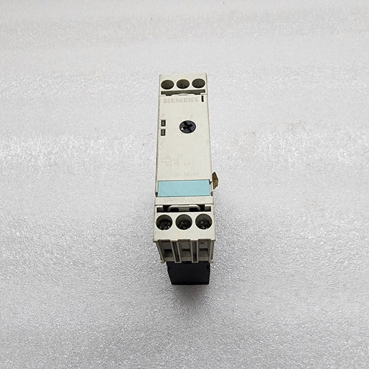 SIEMENS 3RP1511-1AQ30 MULTI-FUNCTION TIMER