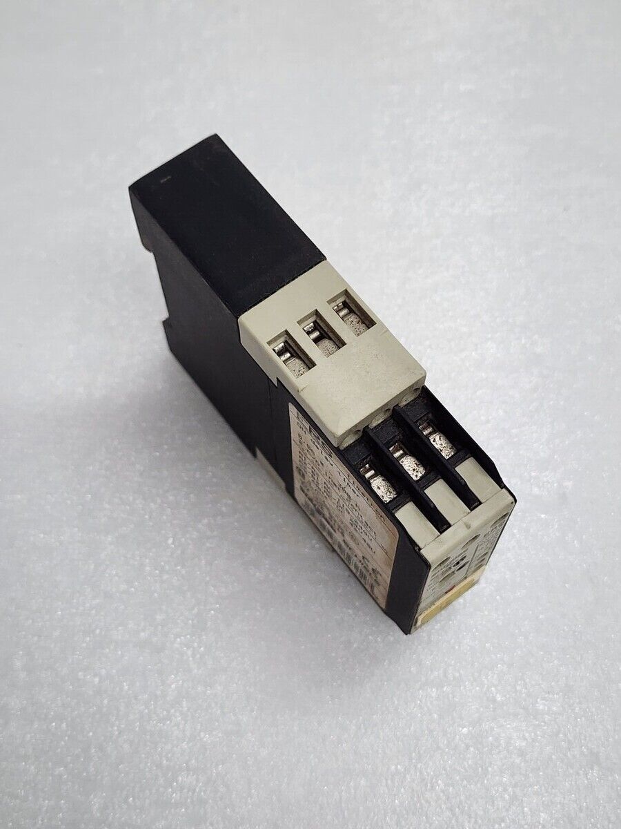 ENTRELEC SCHIELE ERS TIMETRON ON DELAY TIMER 2.430.103.02 110-240VAC / 24V AC-DC