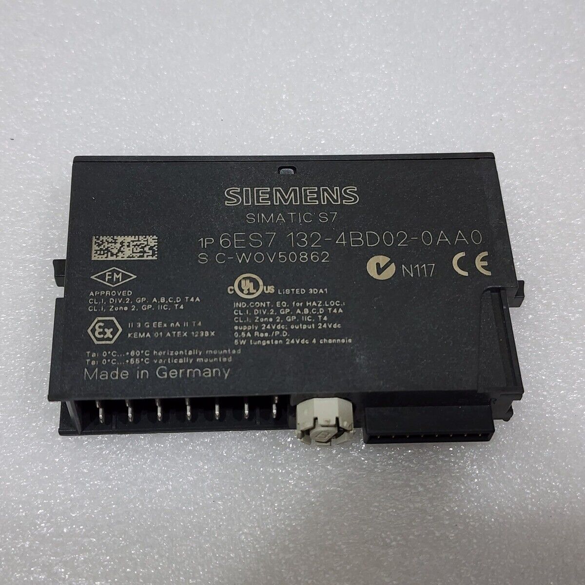 SIEMENS 6ES7 132-4BD02-0AA0 4-CH DIGITAL OUTPUT MODULE