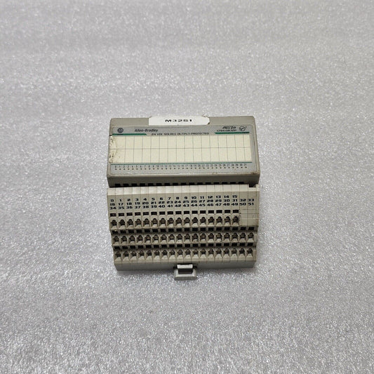 ALLEN BRADLEY CAT 1794-OB32P SER A 97284771 1794-TB32S