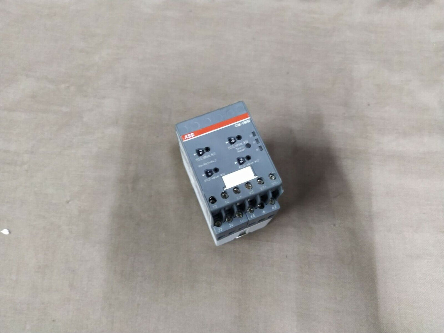 ABB CM-IWN.5 Multifunction Insulation Monitoring Relay 1SVR650660R0400