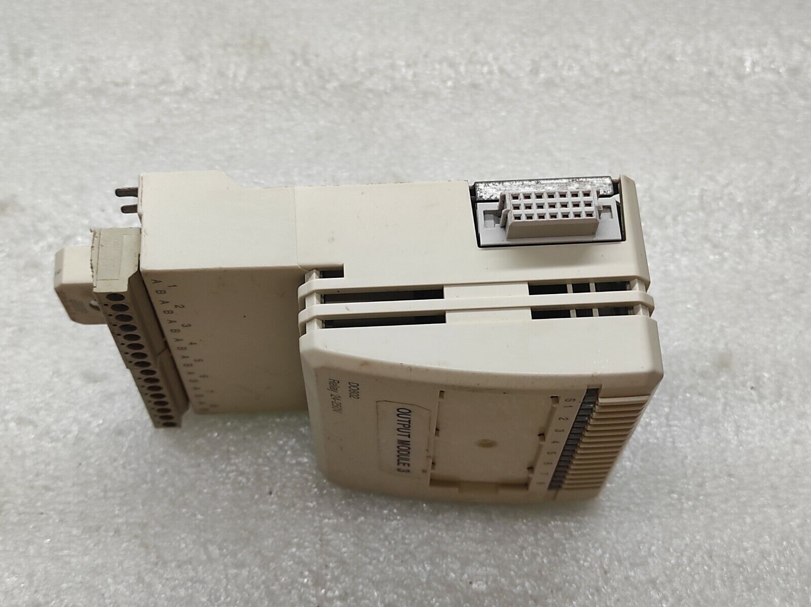 ABB DO802 3BSE022364R1 DIGITAL OUTPUT RELAY