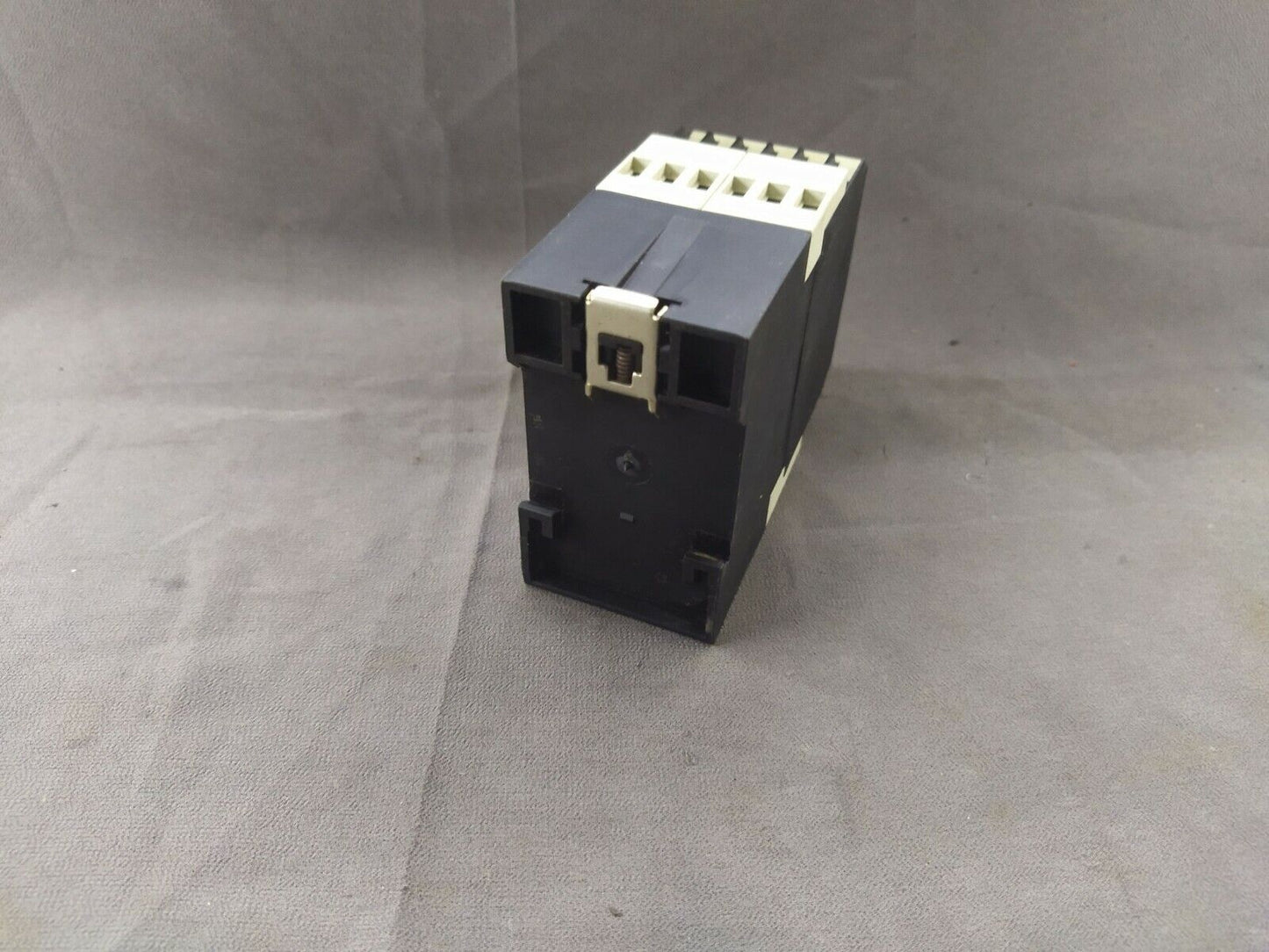 Telemecanique RM3 JA112FG7 Current Measurement Relay 05318 110-130V RM3JA112FG7