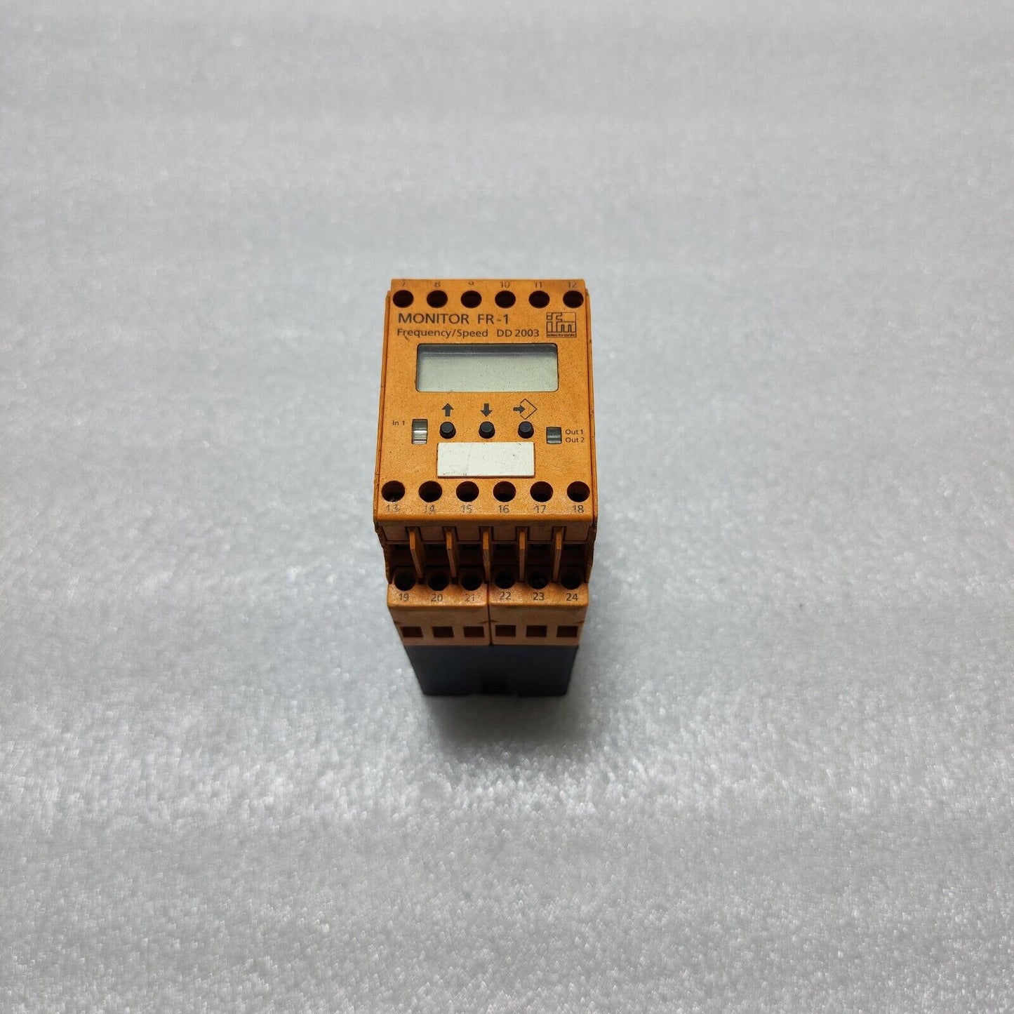 IFM MONITOR FR-1 FREQUENCY SPEED DD2003 110-240VAC/27VDC