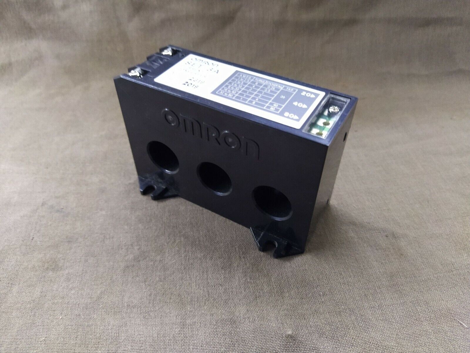 Omron SET-3A Current Converter 1-80A