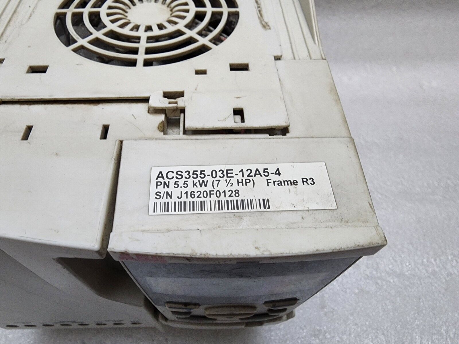 ABB ACS355-03E-12A5-4 AC DRIVE 3AUA0000058190 5.5kW 7.5HP