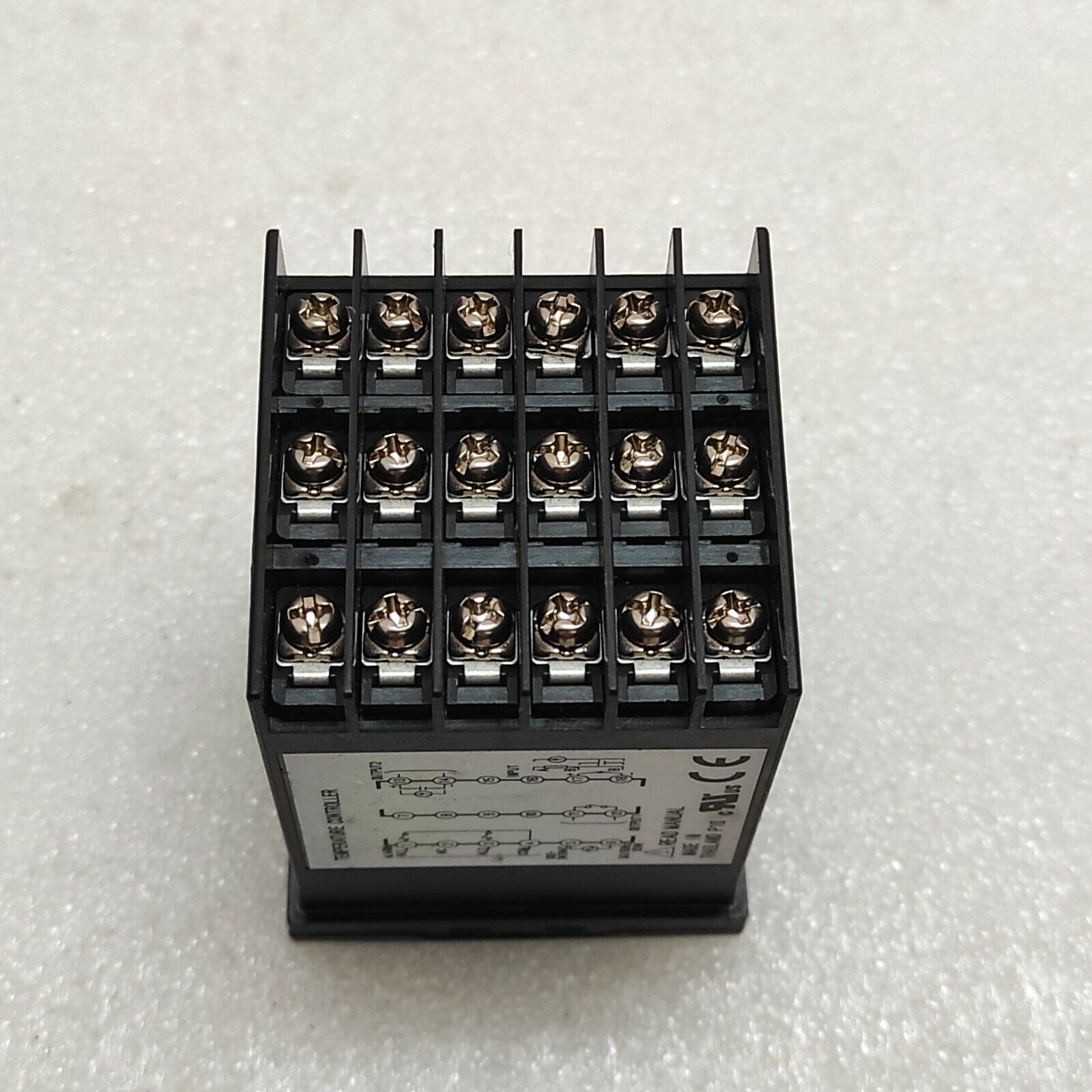 FUJI ELECTRIC PXF4 TEMPERATURE CONTROLLER PXF4AAR2-1VY02-P 100-240V 48X48 MM