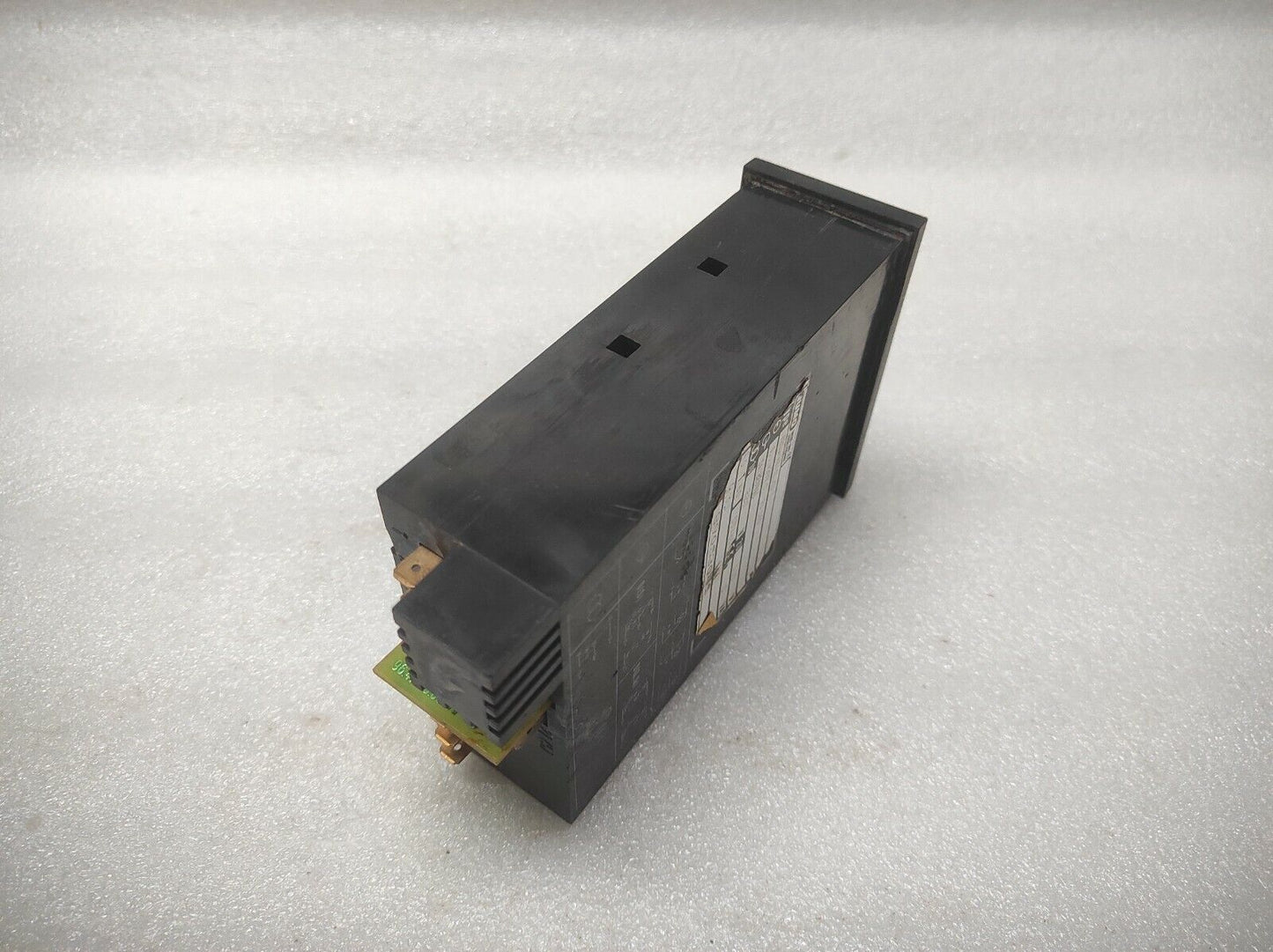 JUMO TRON HROW-48/DI-D3 TEMPERATURE CONTROLLER 220VAC PT100 0-399'C