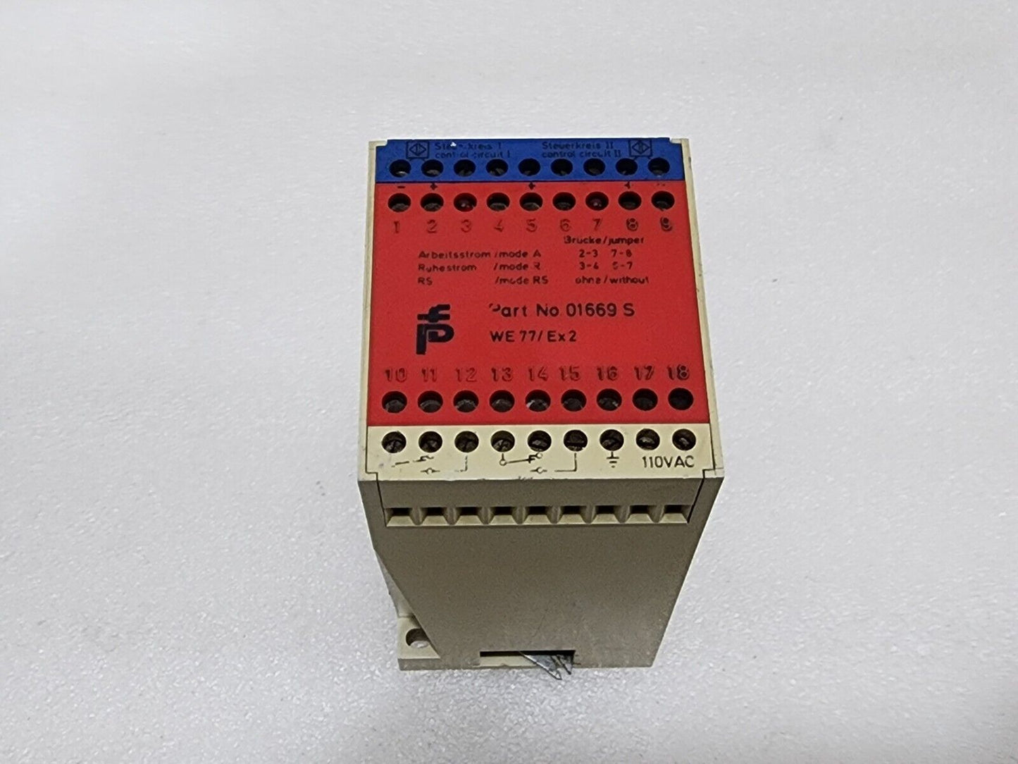 PEPPERL + FUCHS WE77 EX2 SWITCH AMPLIFIER 01669S 110VAC