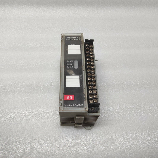 ALLEN BRADLEY CAT 1791-N4V2 ANALOG BLOCK 120VAC