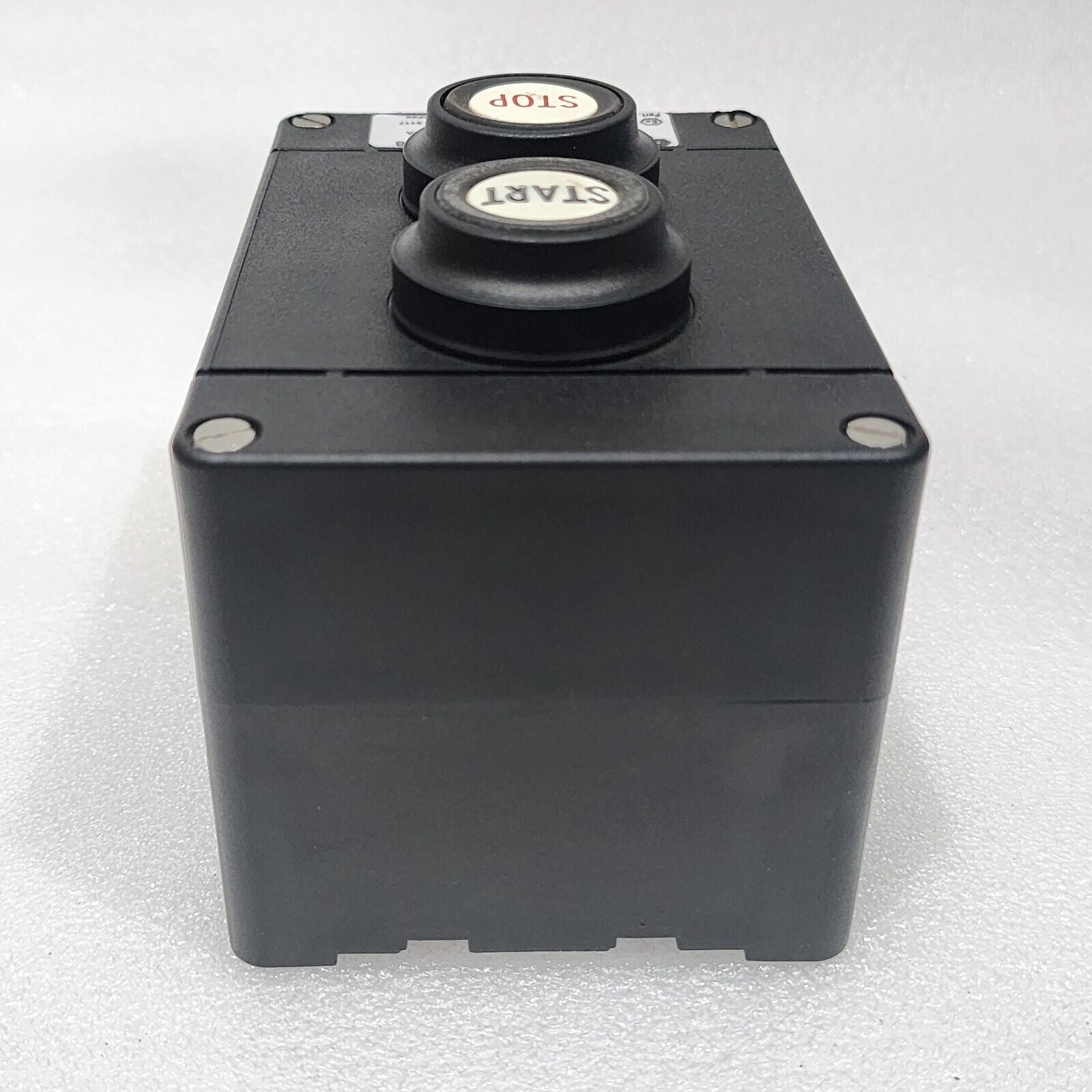 CEAG GHG4118201R1308 PUSH BUTTON STATION M20 1NO/1NC EATON