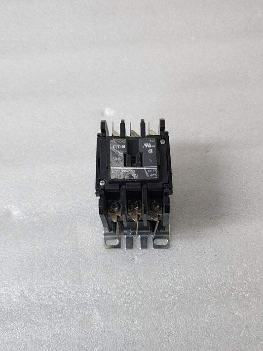 EATON C25DNG330 3-POLE CONTACTOR 30A
