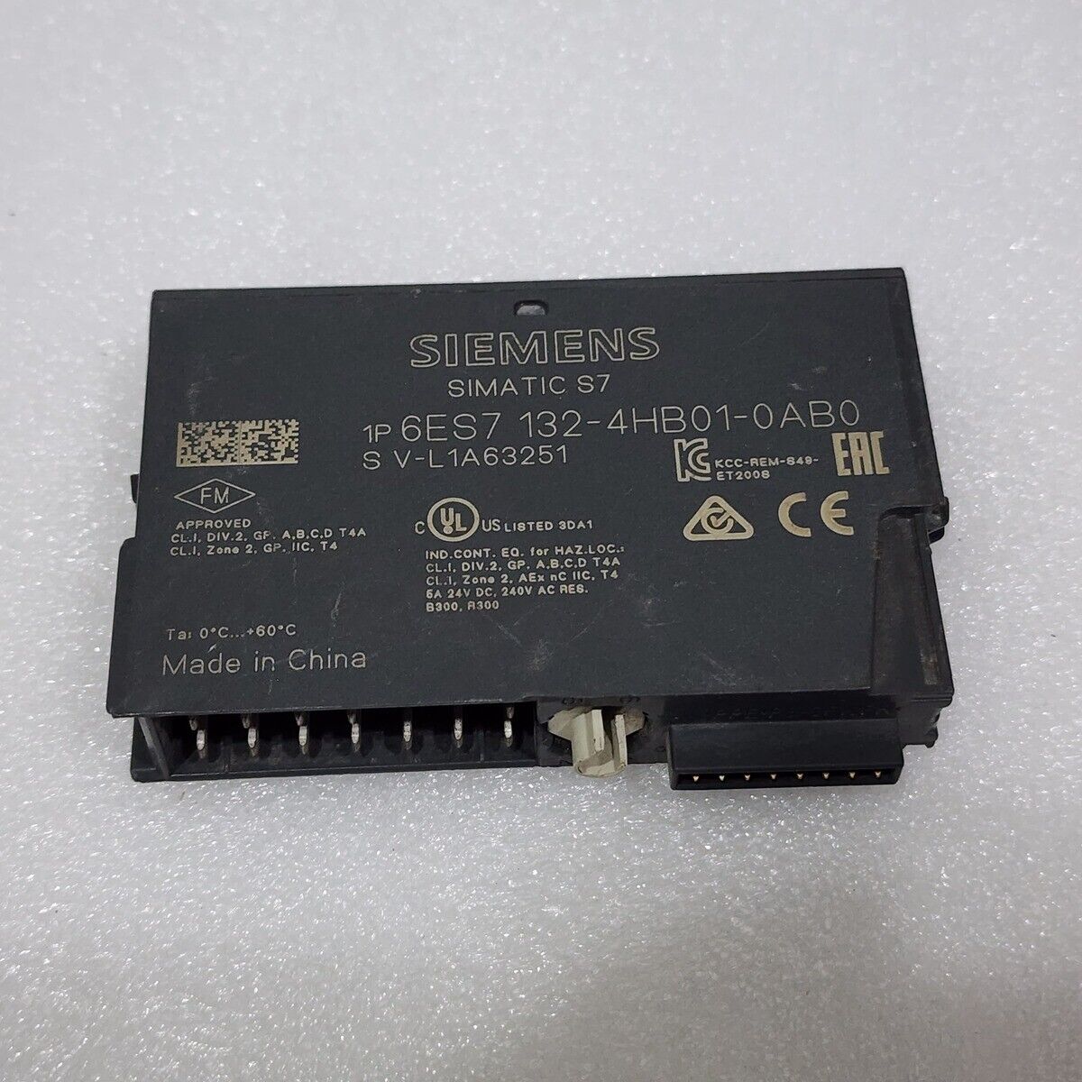 SIEMENS 6ES7 132-4HB01-0AB0 DIGITAL I/O MODULE