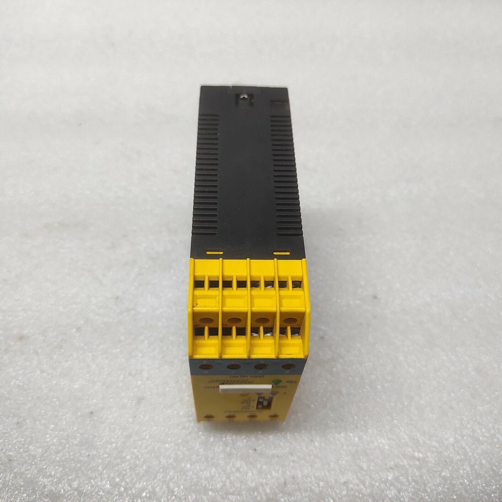 TURCK MK13-22EX0-R ISOLATING SWITCHING AMPLIFIER 24VDC