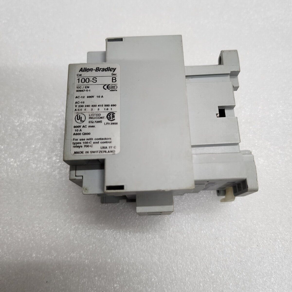 ALLEN BRADLEY C16 MAGNETIC CONTACTOR 32A CAT 100-C16-10 110-120V