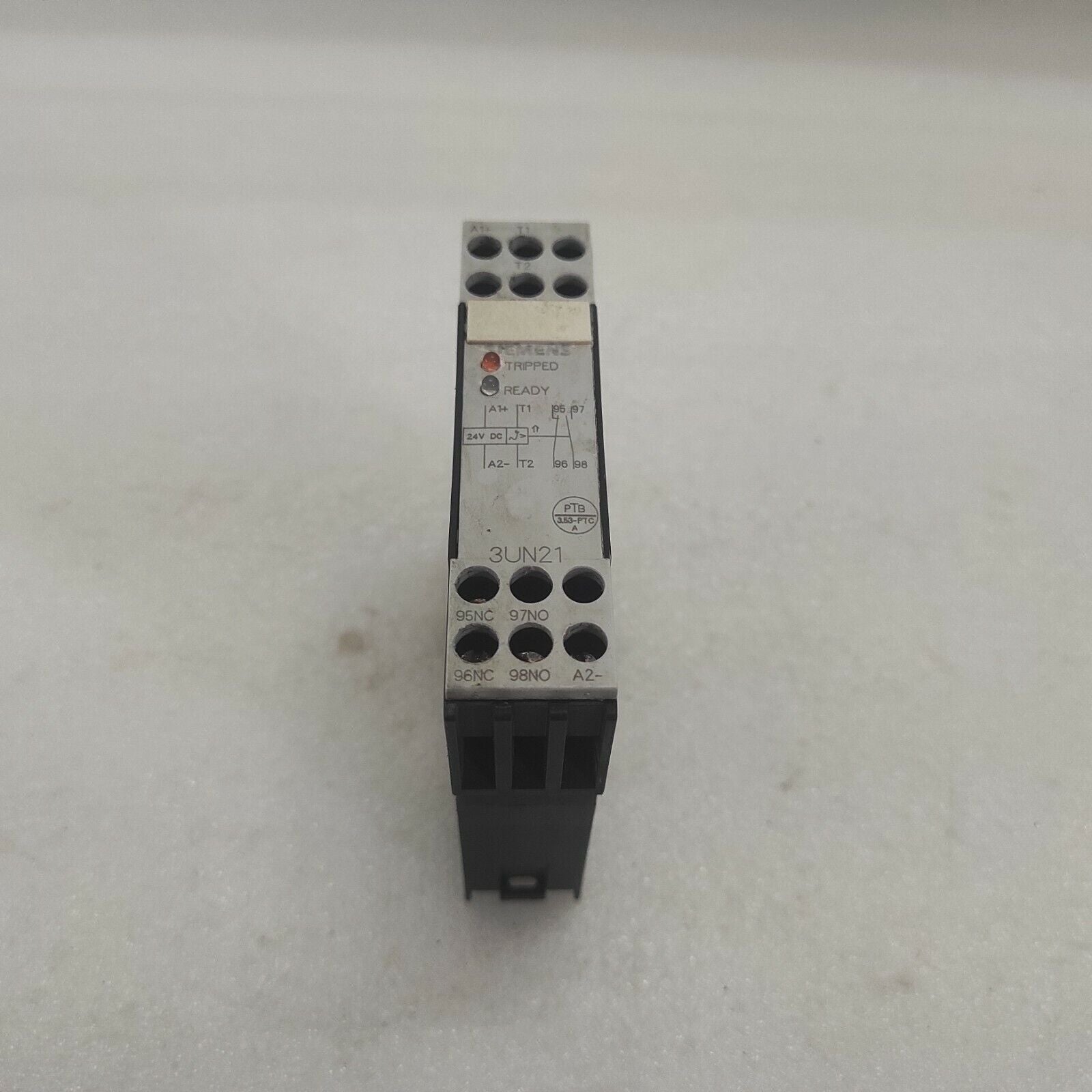 SIEMENS 3UN2100-0AB4 THERMISTOR RELAY 24VDC