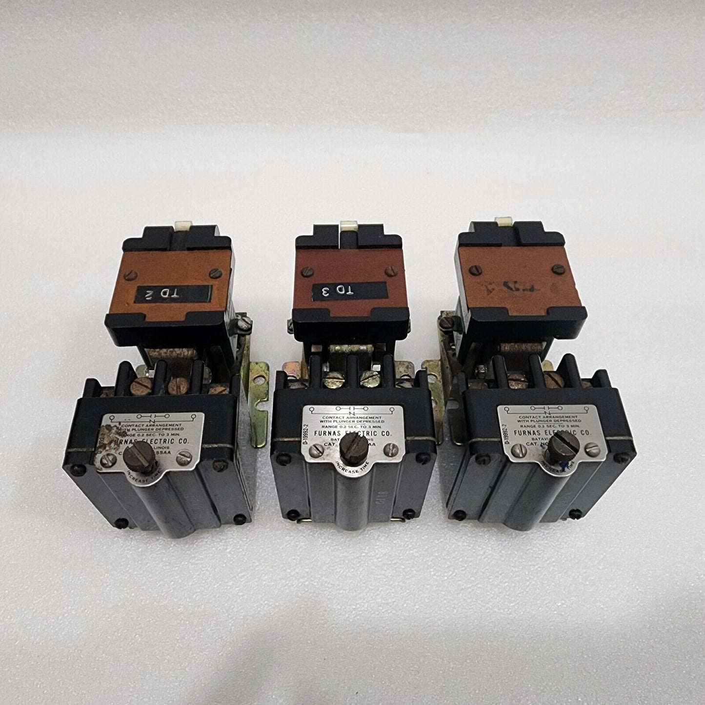 FURNAS ELECTRIC 55AA PNEUMATIC TIMER CONTACTOR 55BAIAF