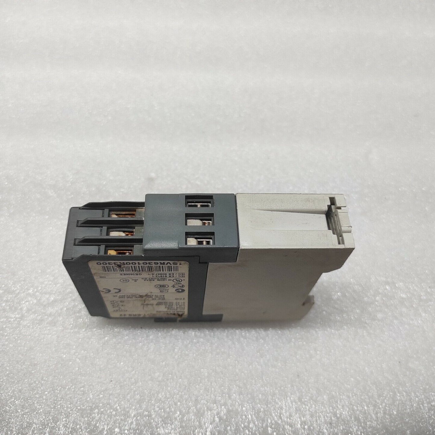 ABB CT-ERS.22 ON DELAY TIME RELAY 1SVR630100R3300 24-240VAC/24-48VDC