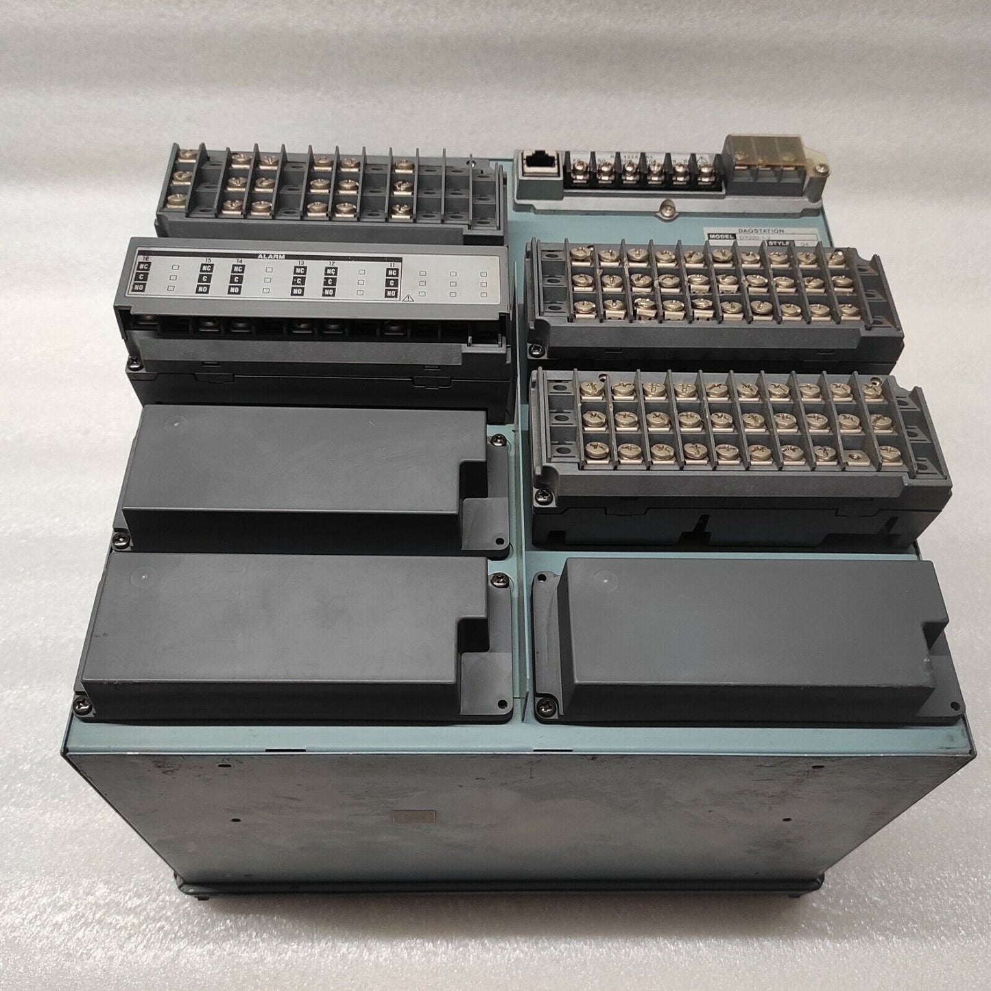 YOKOGAWA DX220-1-2 DAQ STATION DX200-S60 DIGITAL CHART RECORDER 100-240VAC