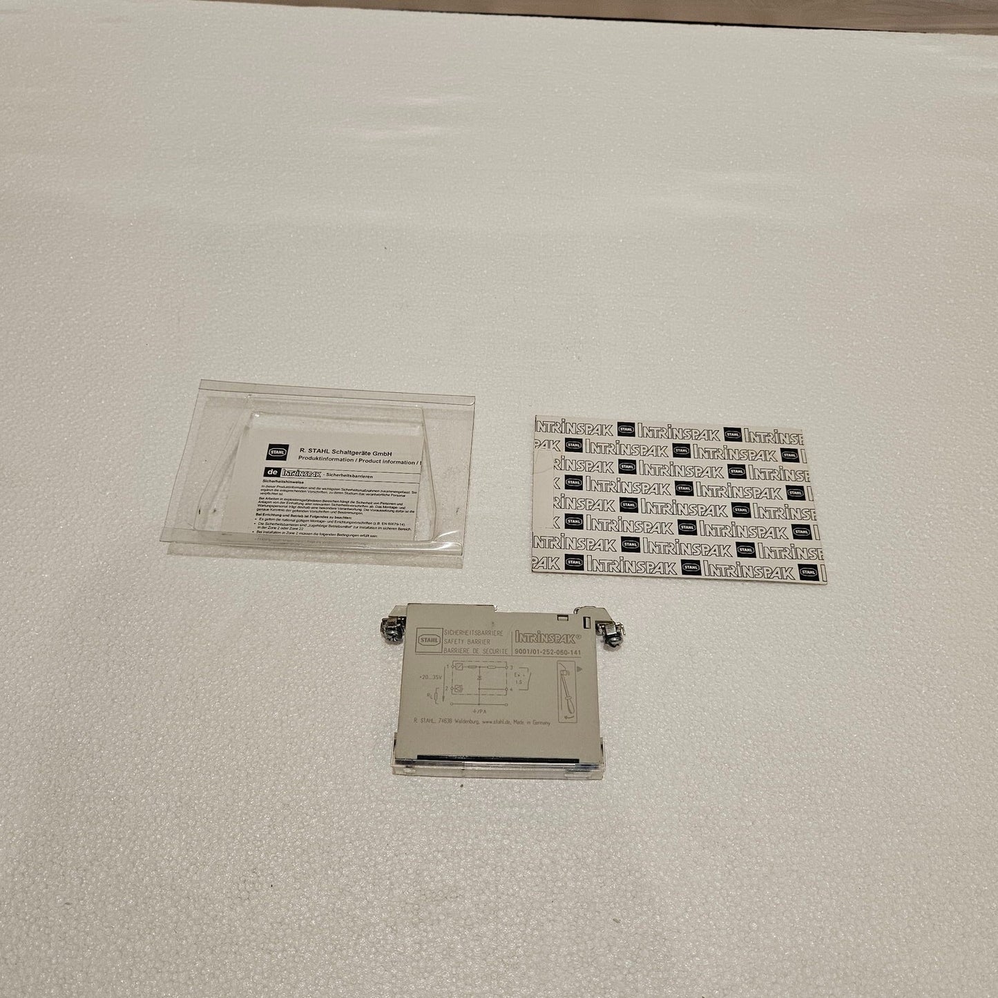 STAHL 9001/01-252-060-141 SAFETY BARRIER