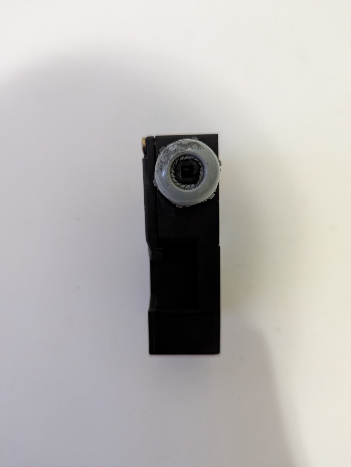 Schmersal AZ16ZVK Safety door switch