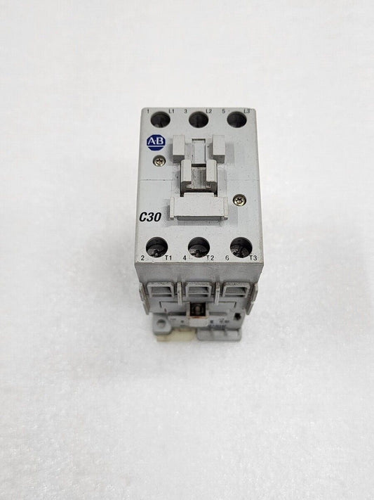 ALLEN BRADLEY CAT 100-C30-00 SER B MAGNETIC CONTACTOR COIL VOLTAGE 230V