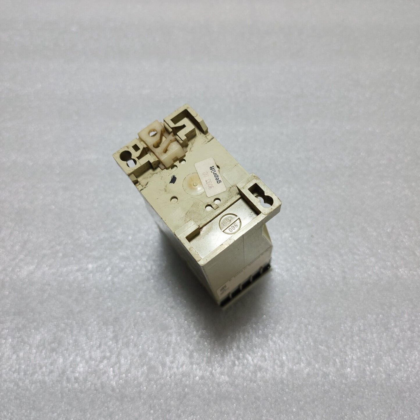 DOLD AA 9906.82 TIME RELAY