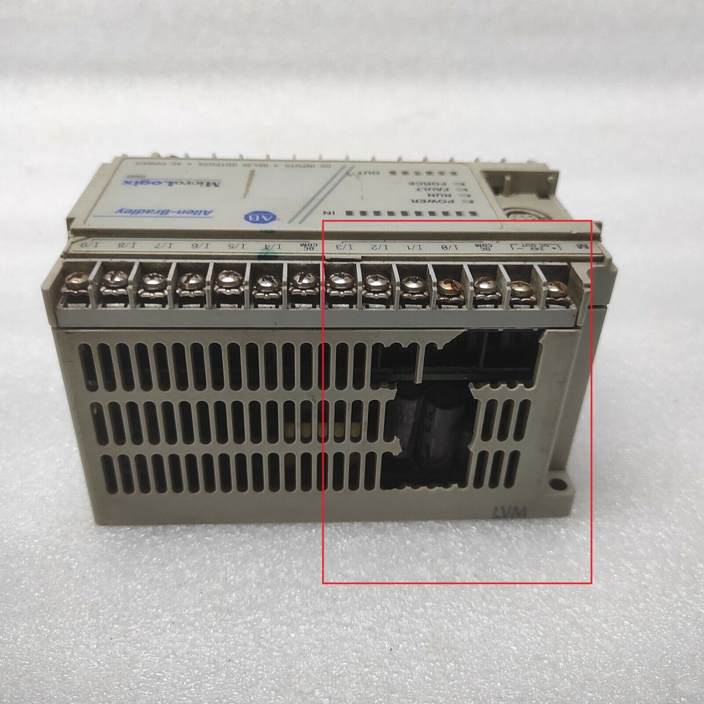 ALLEN BRADLEY MICROLOGIX 1000 CAT 1761-L16BWA DAMAGED