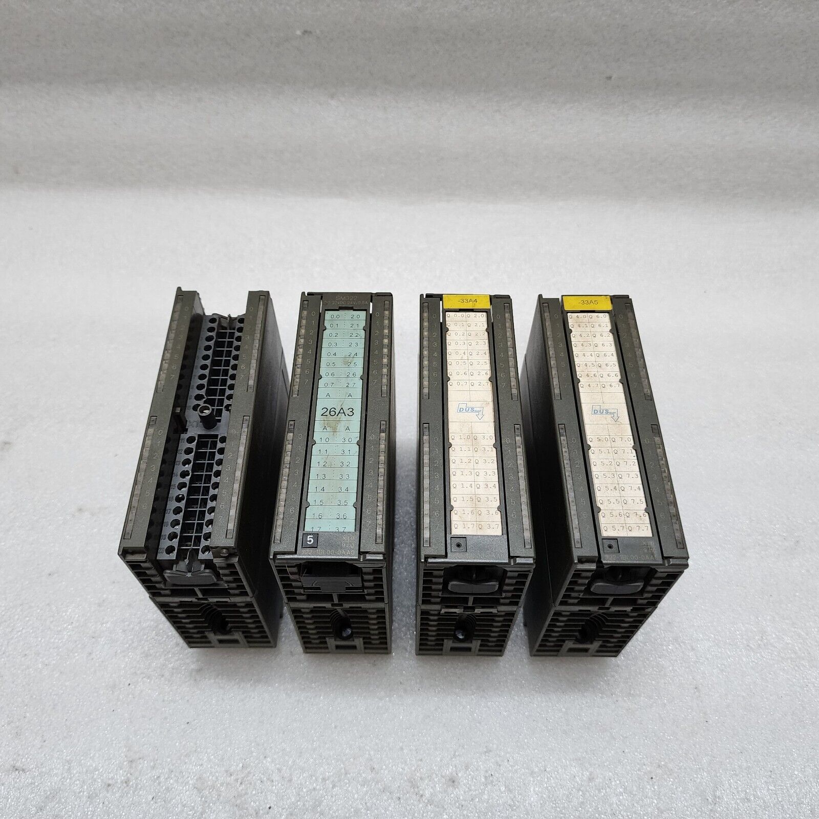 SIEMENS 6ES7 322-1BL00-0AA0 DIGITAL OUTPUT MODULE LOT OF 4 UNITS