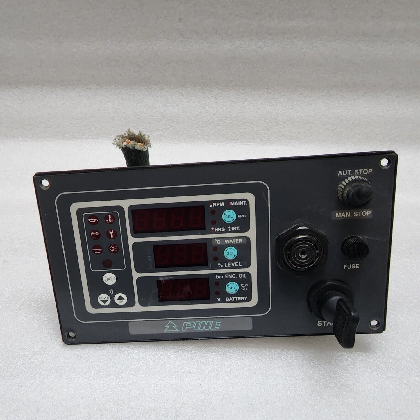 PINE CM30 DIGITAL PANELS FOR ENGINE