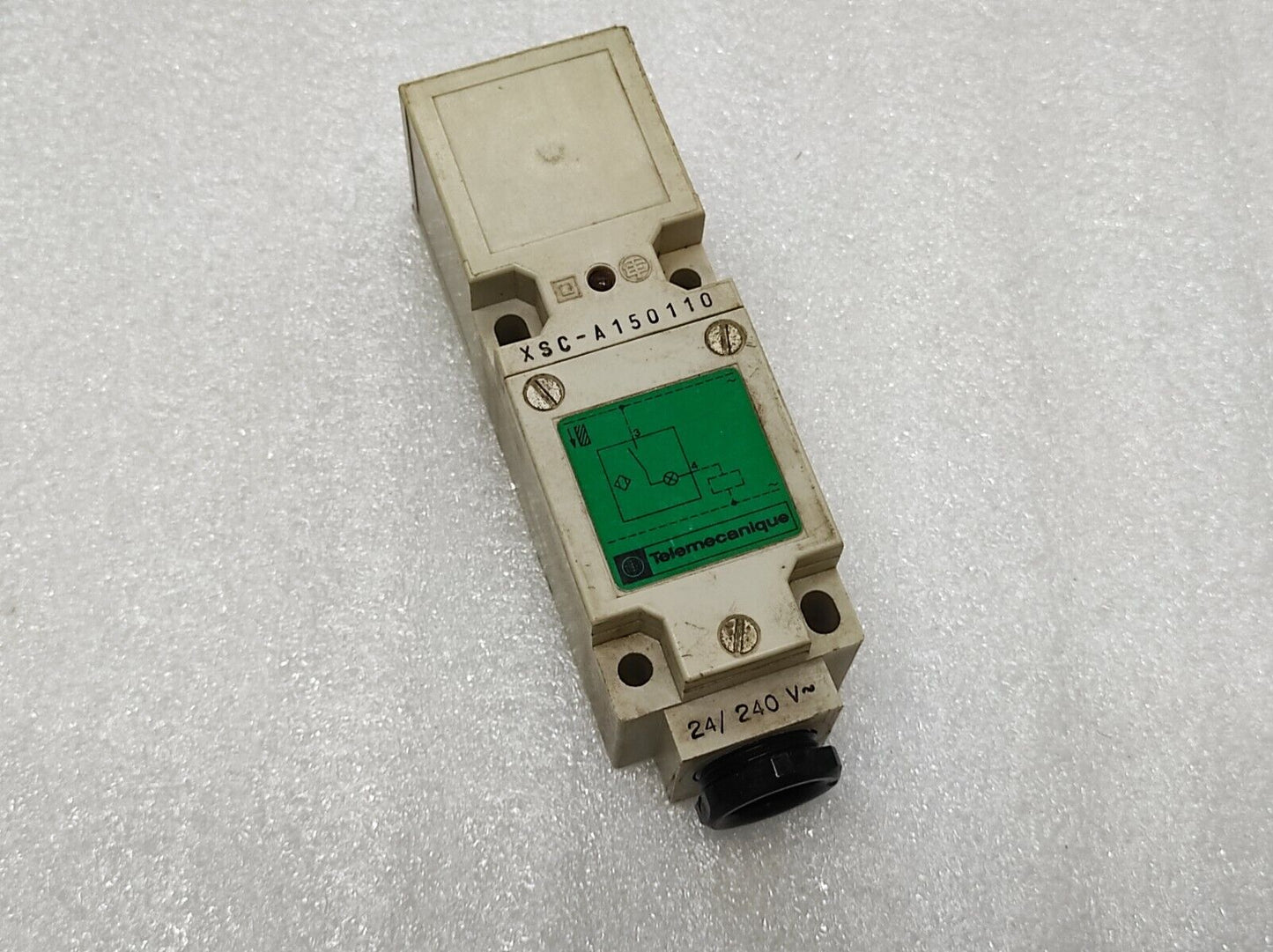 TELEMECANIQUE XSC-A150110 INDUCTIVE SENSOR