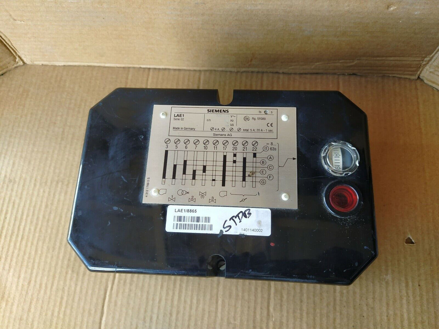 Siemens LAE1 Oil Burner Controller LAE1/8865 Serie 02 220-240V AC