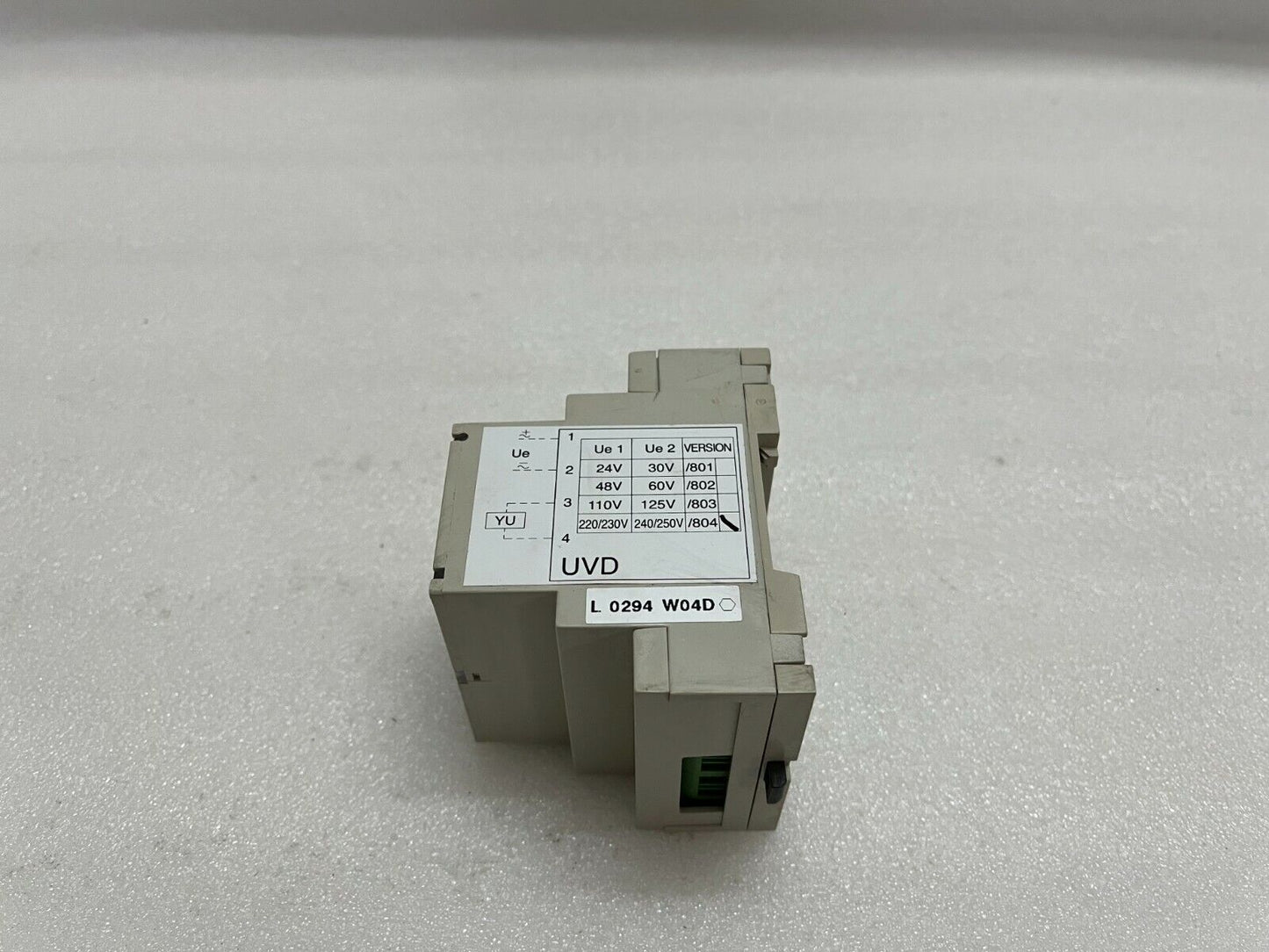 ABB SACE UVD 220/230V-240/250V VERSION 804 