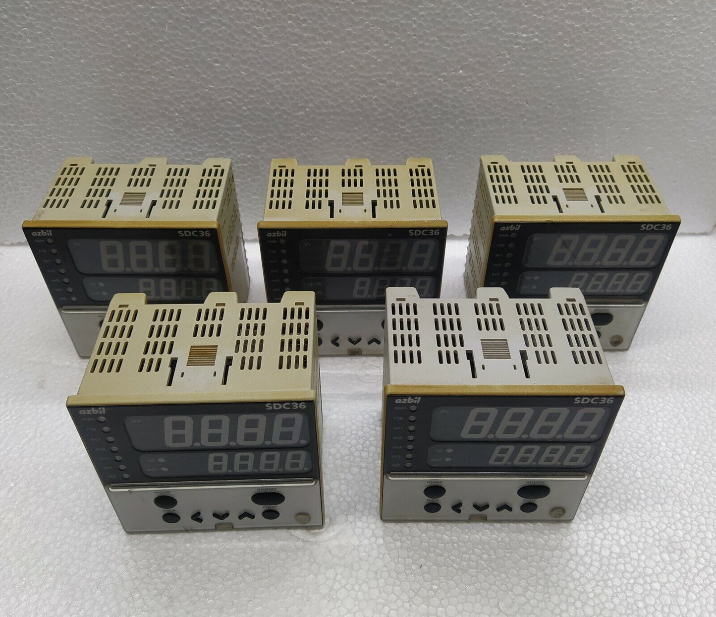 Yamatake Azbil SDC 36 Digital Indicating Controller C36TC0UA4000 SDC36 100-240V