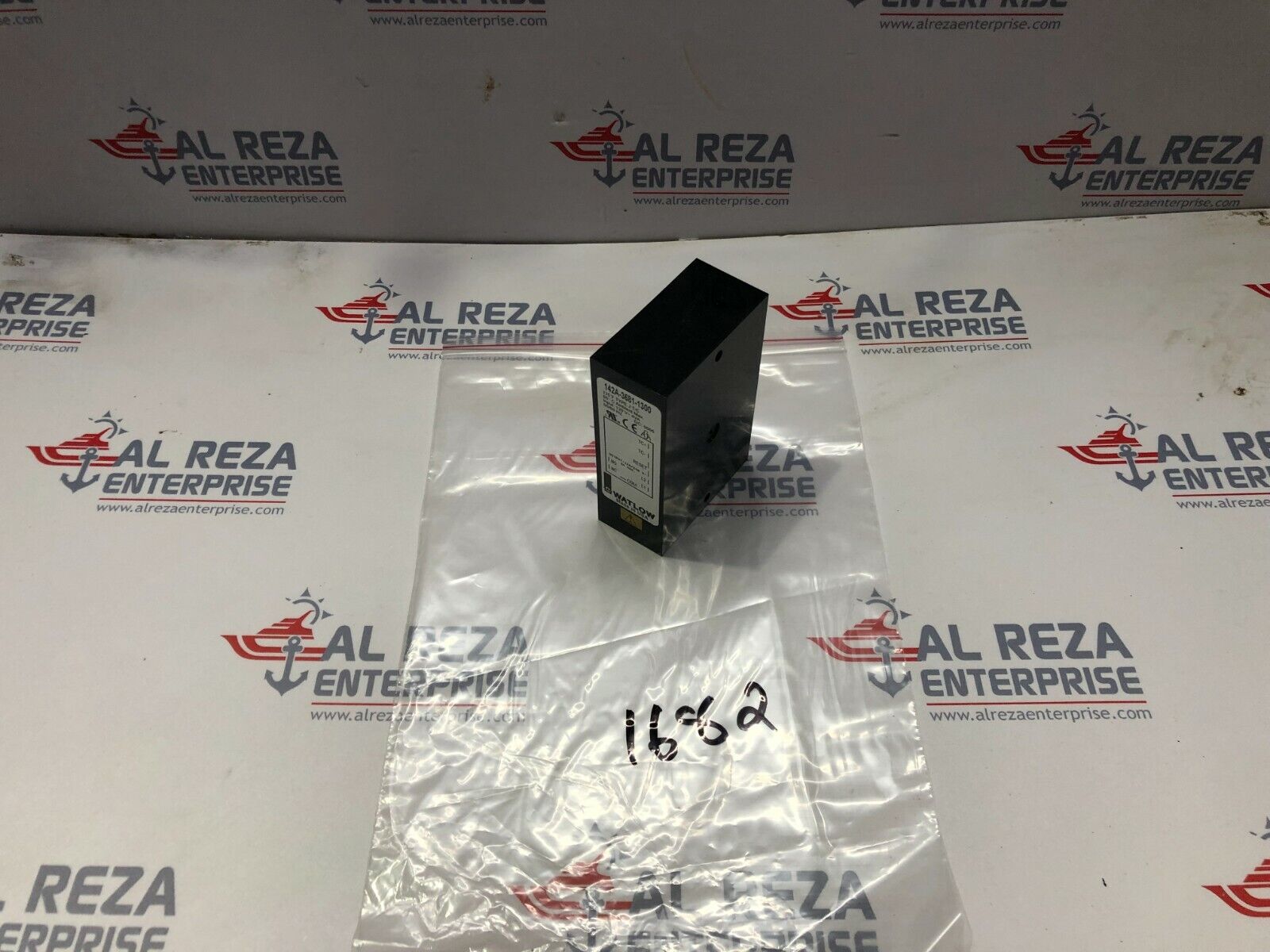 WATLOW 142A-3681-1300 TEMPERATURE PROCESS CONTROLLER 120V