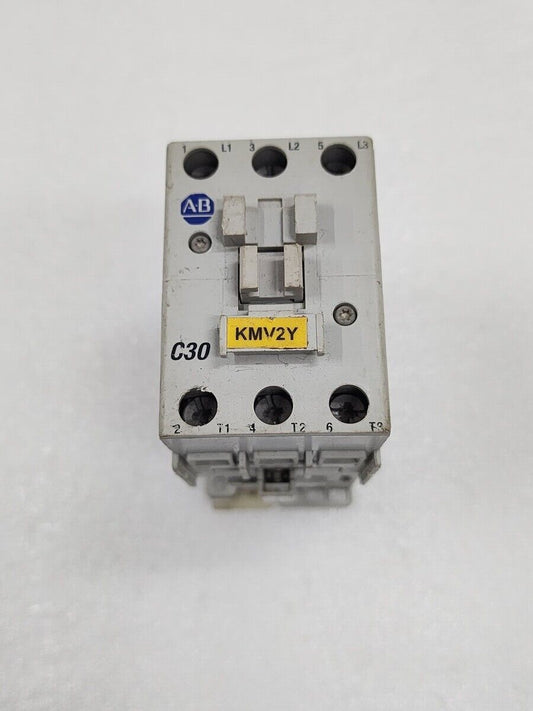 ALLEN BRADLEY CAT 100-C30-00 SER C MAGNETIC CONTACTOR COIL VOLTAGE 110V